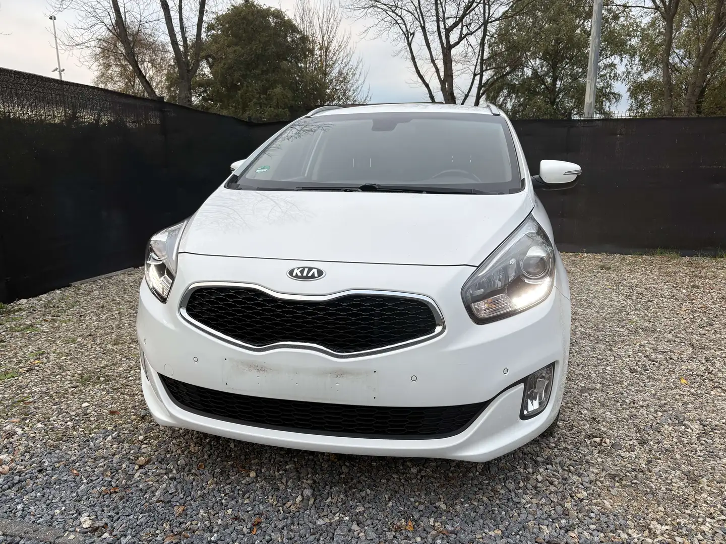 Kia Carens Carens 1.7 CRDI  1E PROP- BTE AUTO - EUR 5B Blanc - 2
