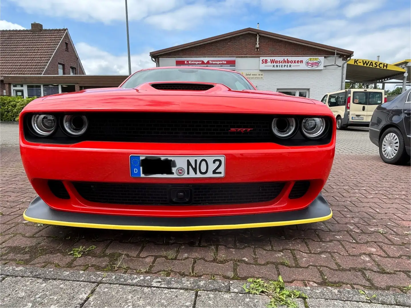 Dodge Challenger Widebody 6,4 R/T Skat Pack Orange - 1