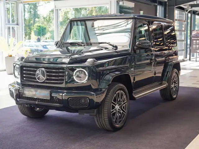 Mercedes-Benz G-Class view 8