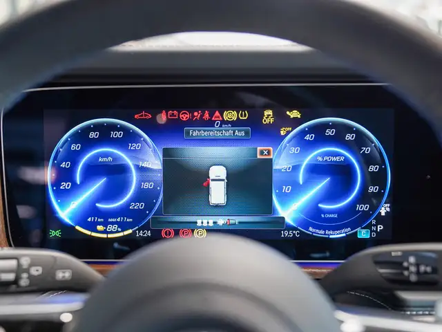 Mercedes-Benz G-Class view 19