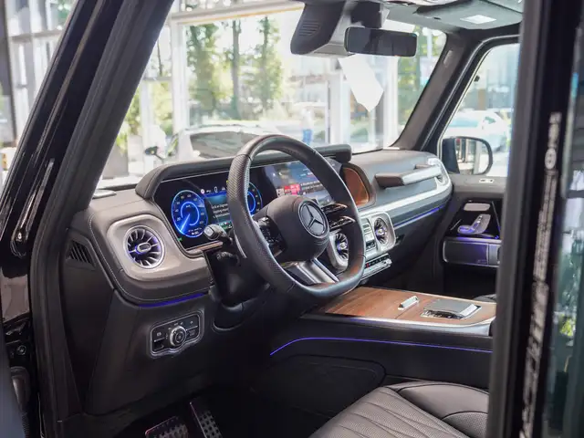 Mercedes-Benz G-Class view 17