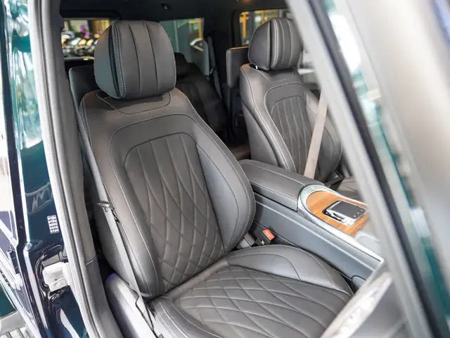 Mercedes-Benz G-Class view 11