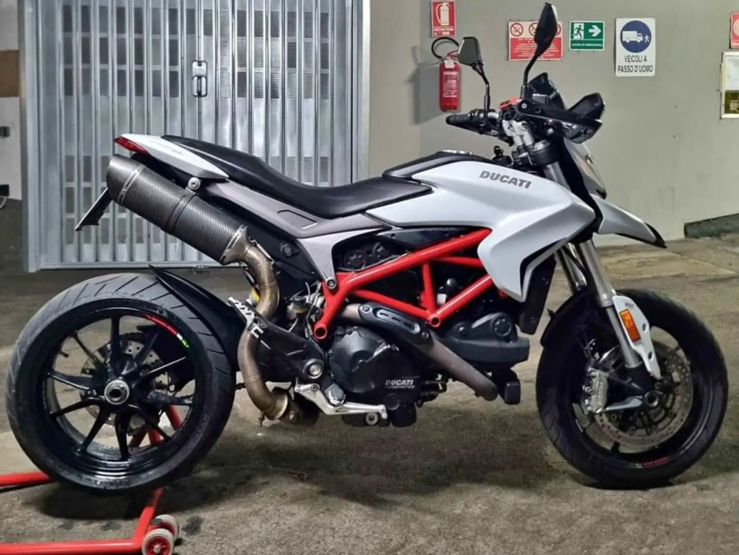 Ducati Hypermotard 939 Blanco - 1