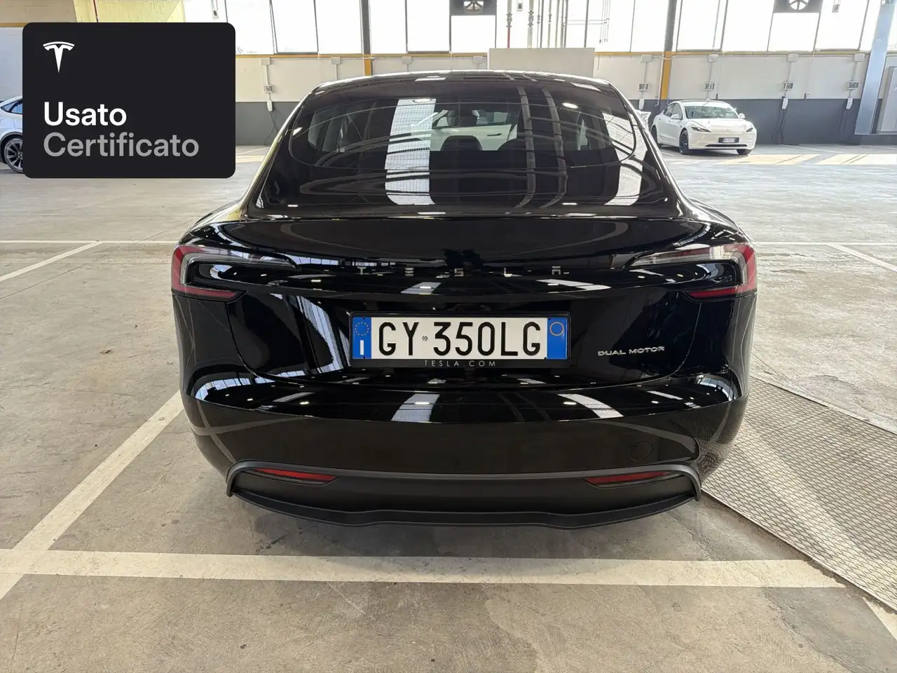 2025 Tesla Model 3 Long Range AWD, photograph 8