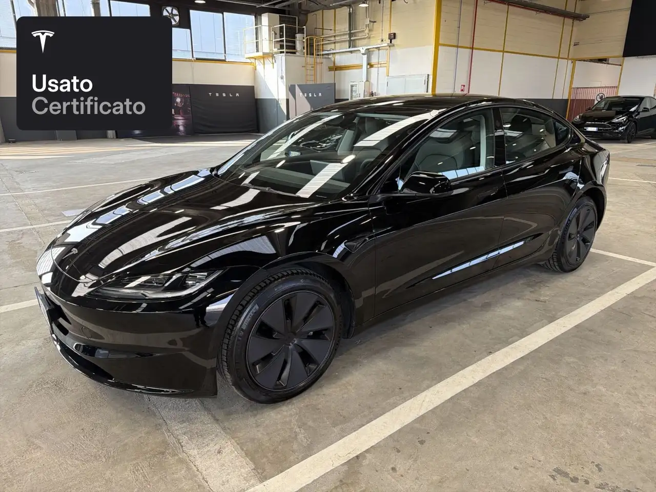 2025 Tesla Model 3 Long Range AWD, photograph 4