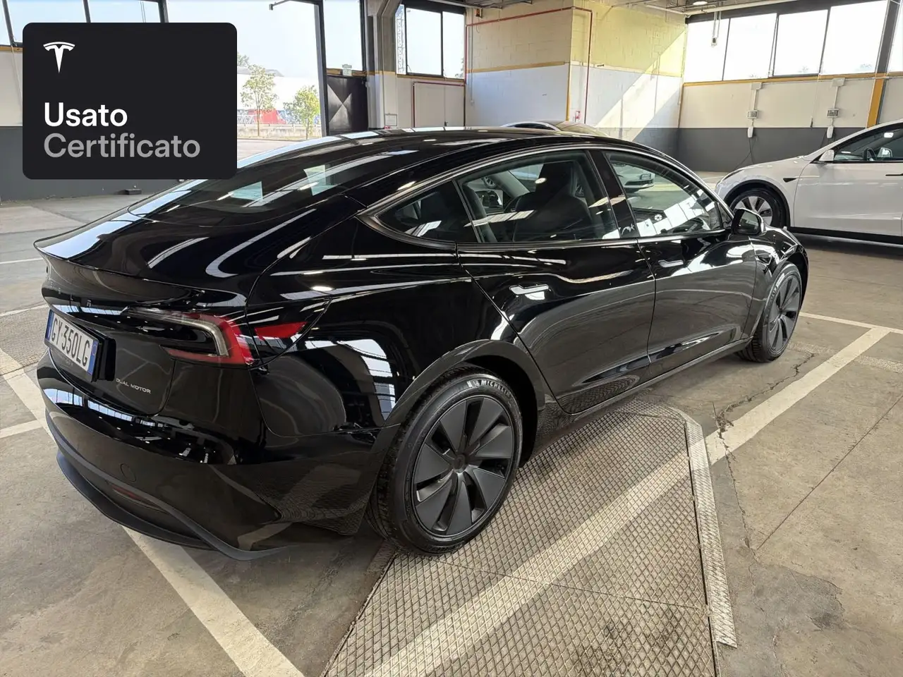 2025 Tesla Model 3 Long Range AWD, photograph 9