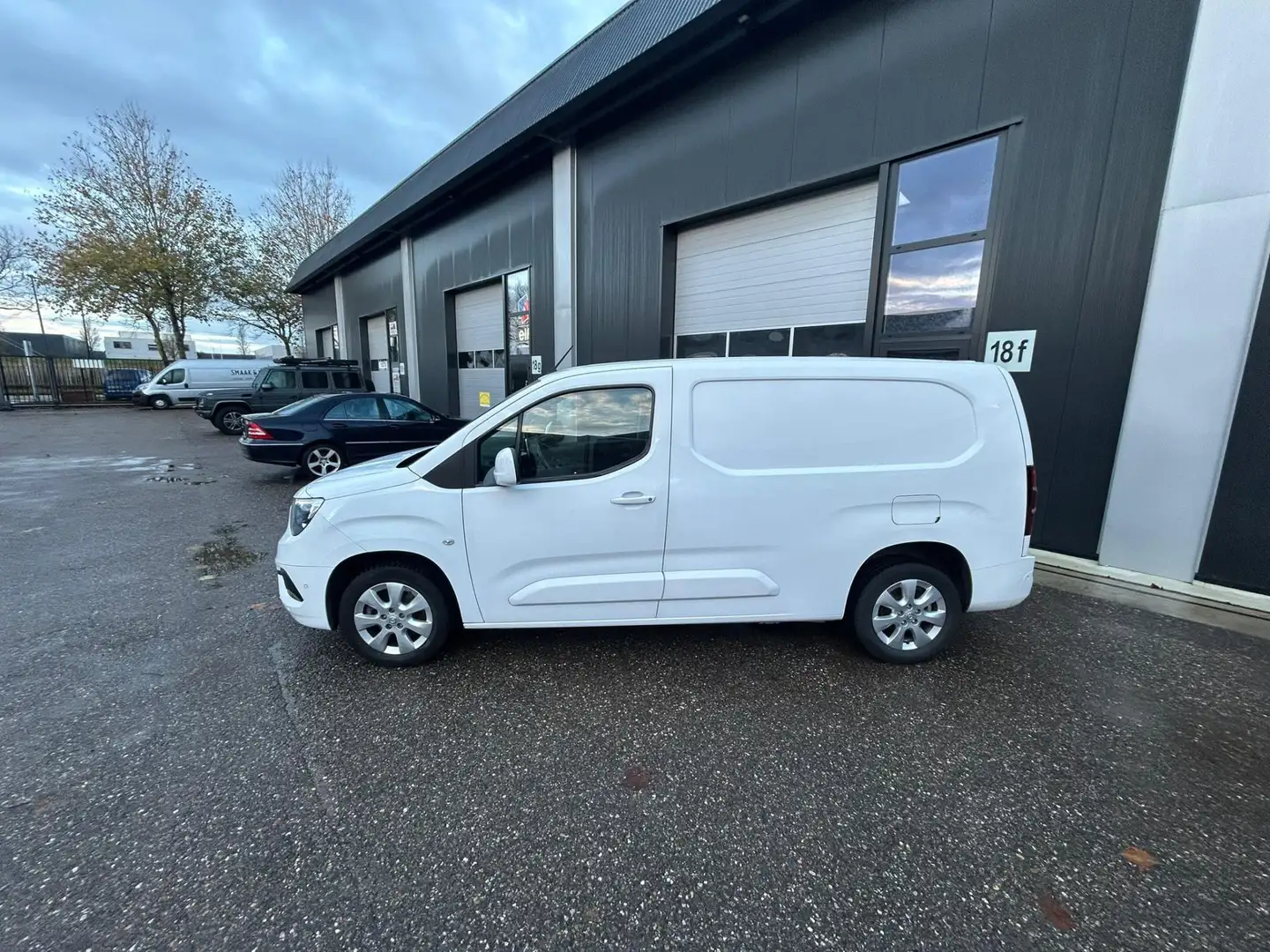 Opel Combo 1.2 Turbo L2H1 maxi 130 pk euro 6 Blanco - 2