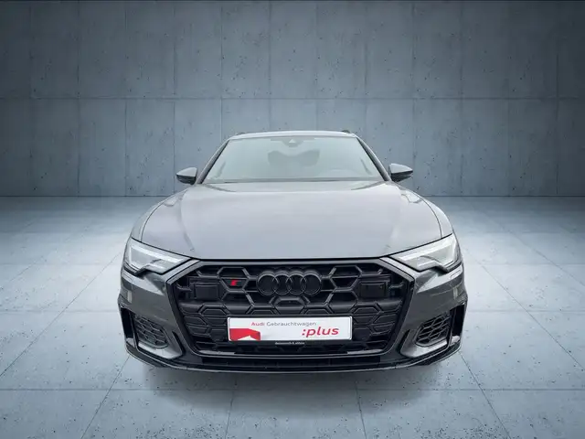 Audi S6 view 8