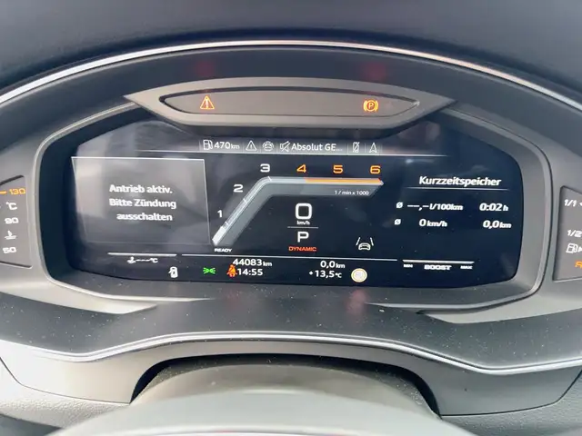 Audi S6 view 10