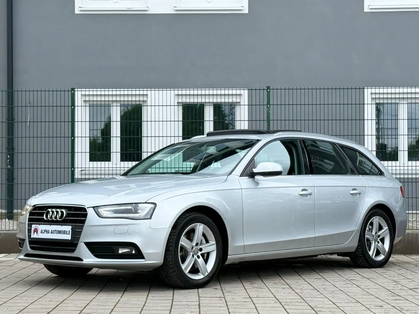 Audi A4 Avant Ambiente/KLIMA/PANO. Silber - 1