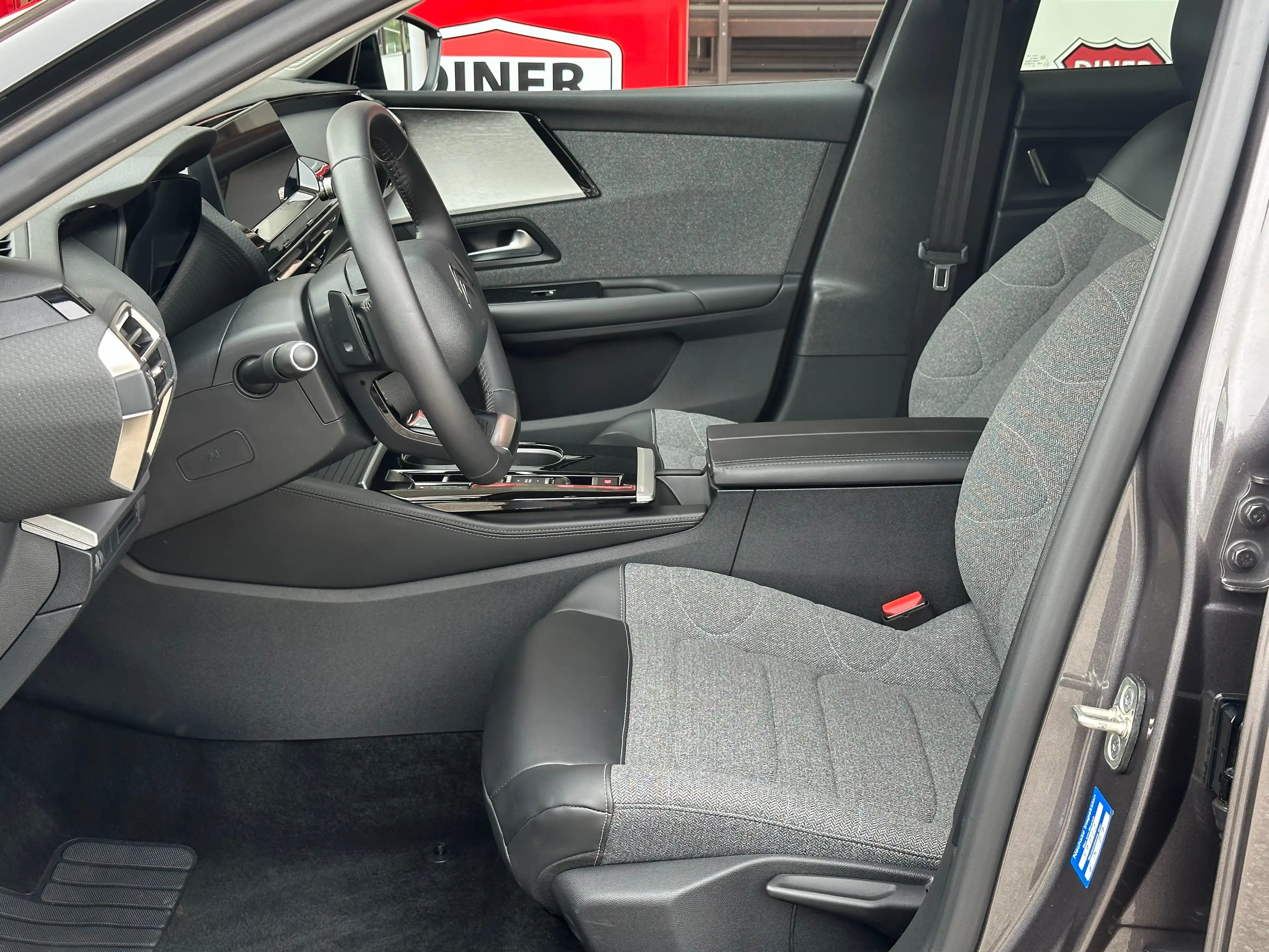 Citroen C5 C5 X PureTech 130 Feel EAT8 — photo 10