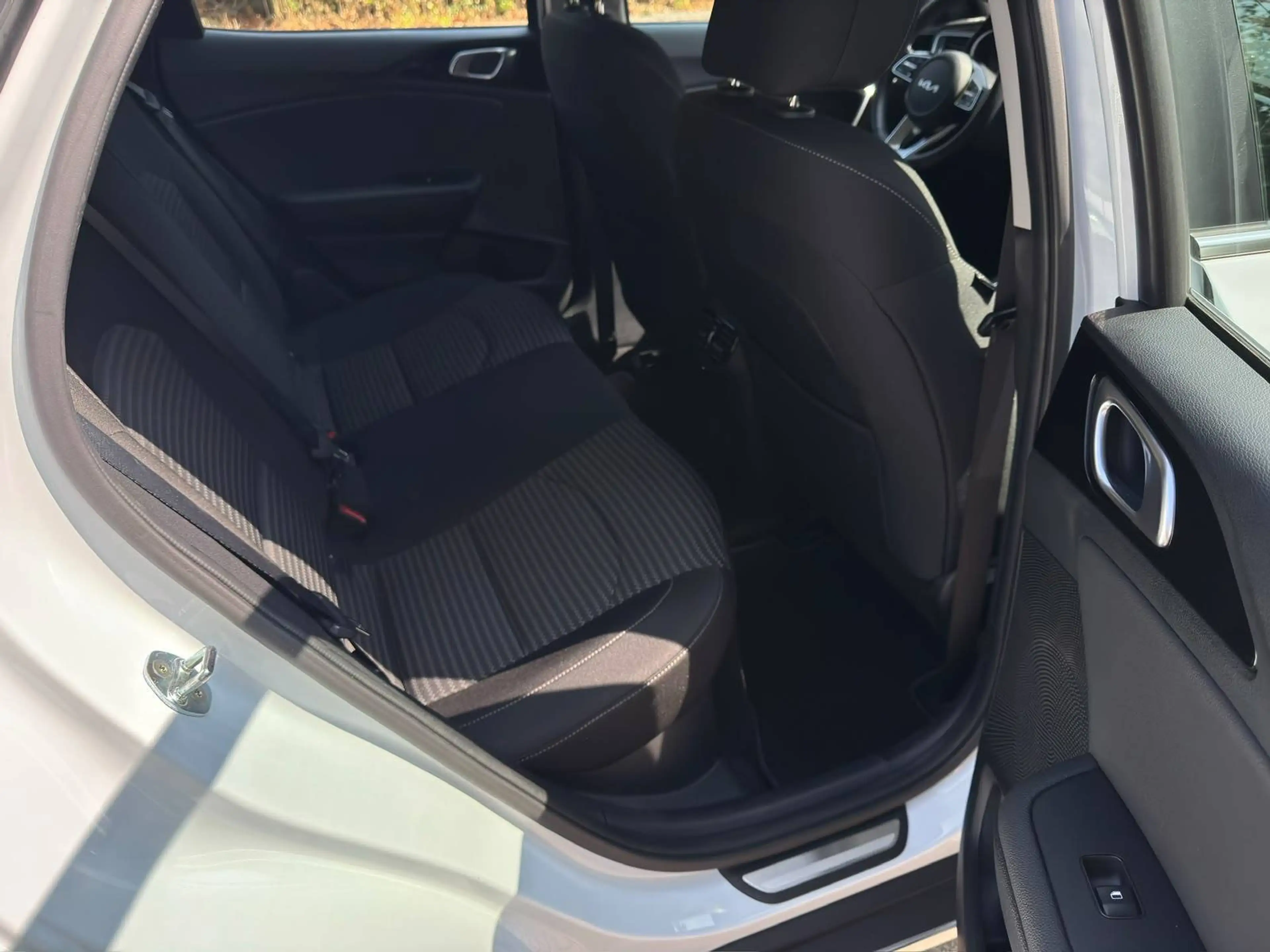 Kia XCeed 1.6 PHEV DCT6 Vision |NAVI|KOMFORT| — photo 14