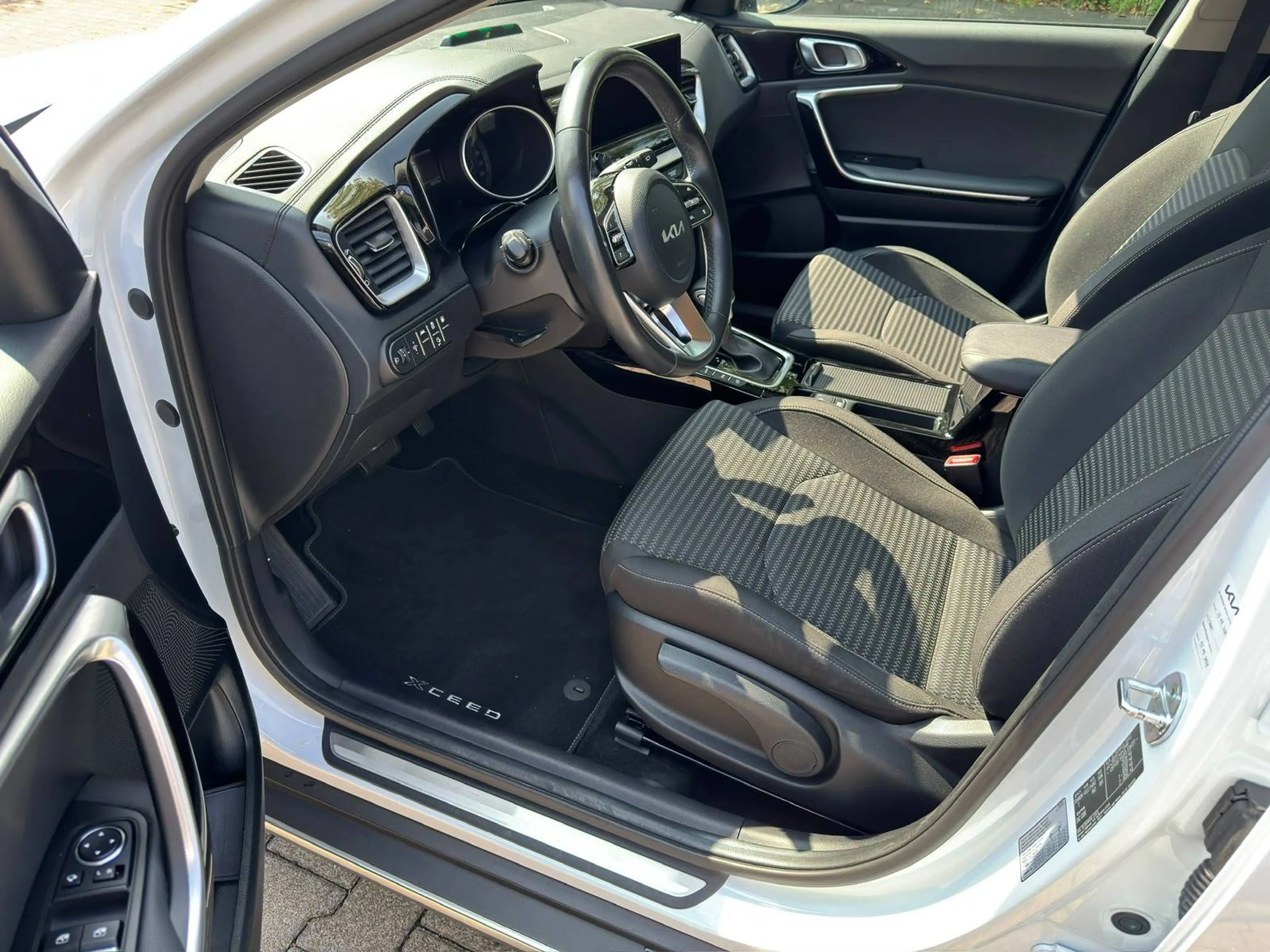 Kia XCeed 1.6 PHEV DCT6 Vision |NAVI|KOMFORT| — photo 7