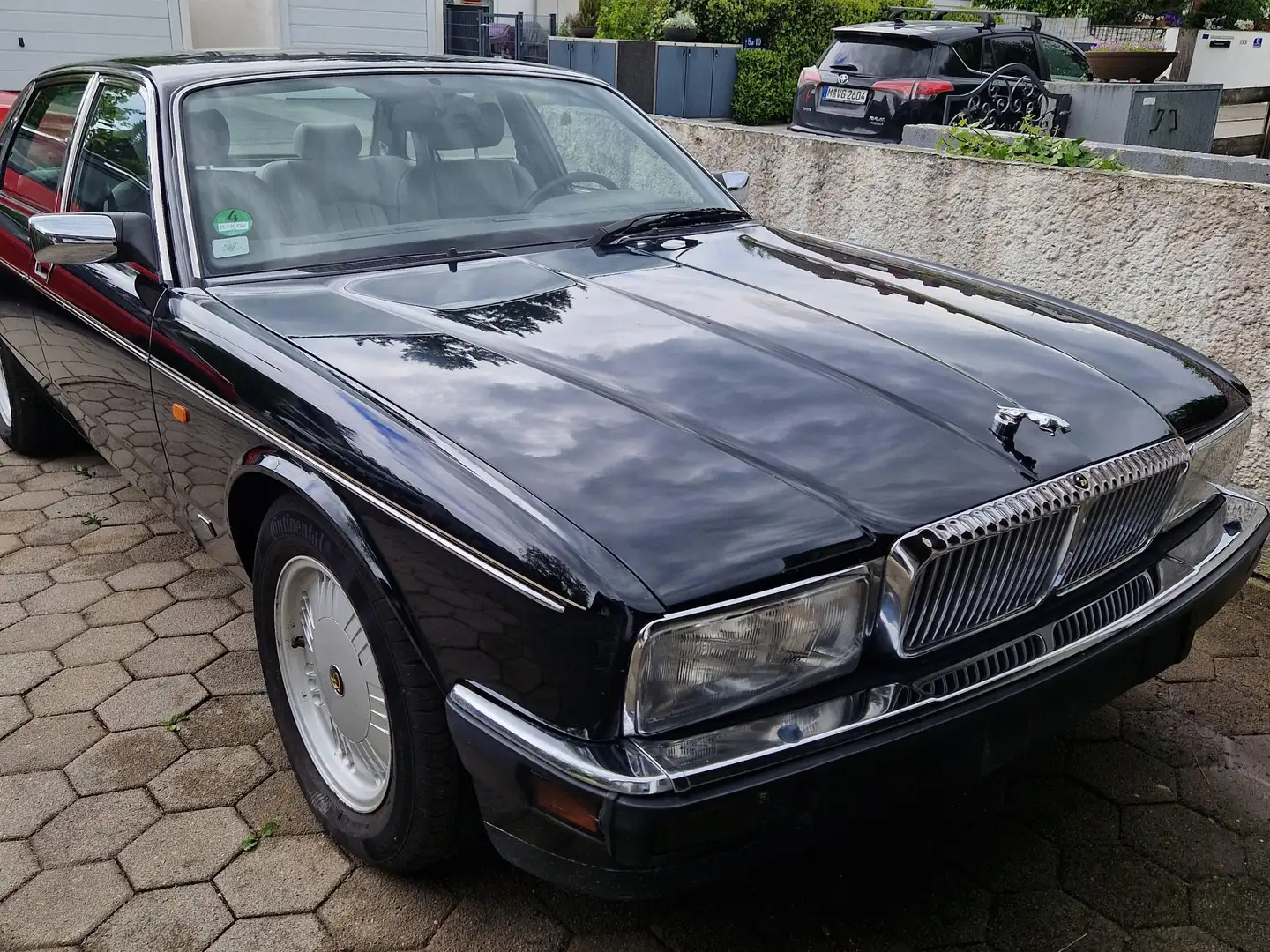 Jaguar Daimler Daimler Double Six - 1