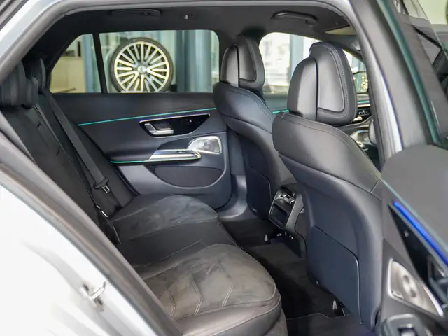 Mercedes-Benz E-Class view 15