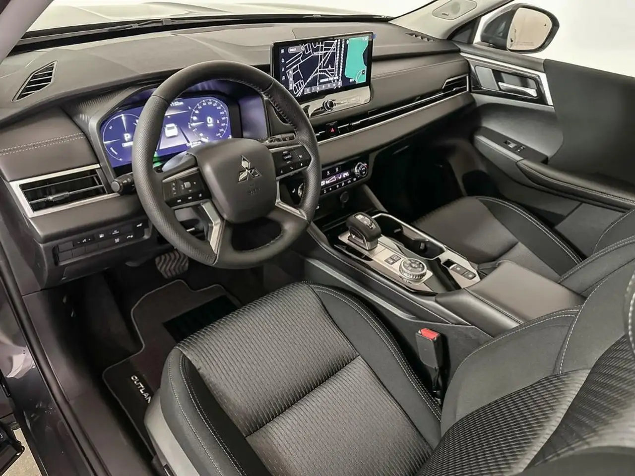 Mitsubishi Outlander снимка Mitsubishi Outlander