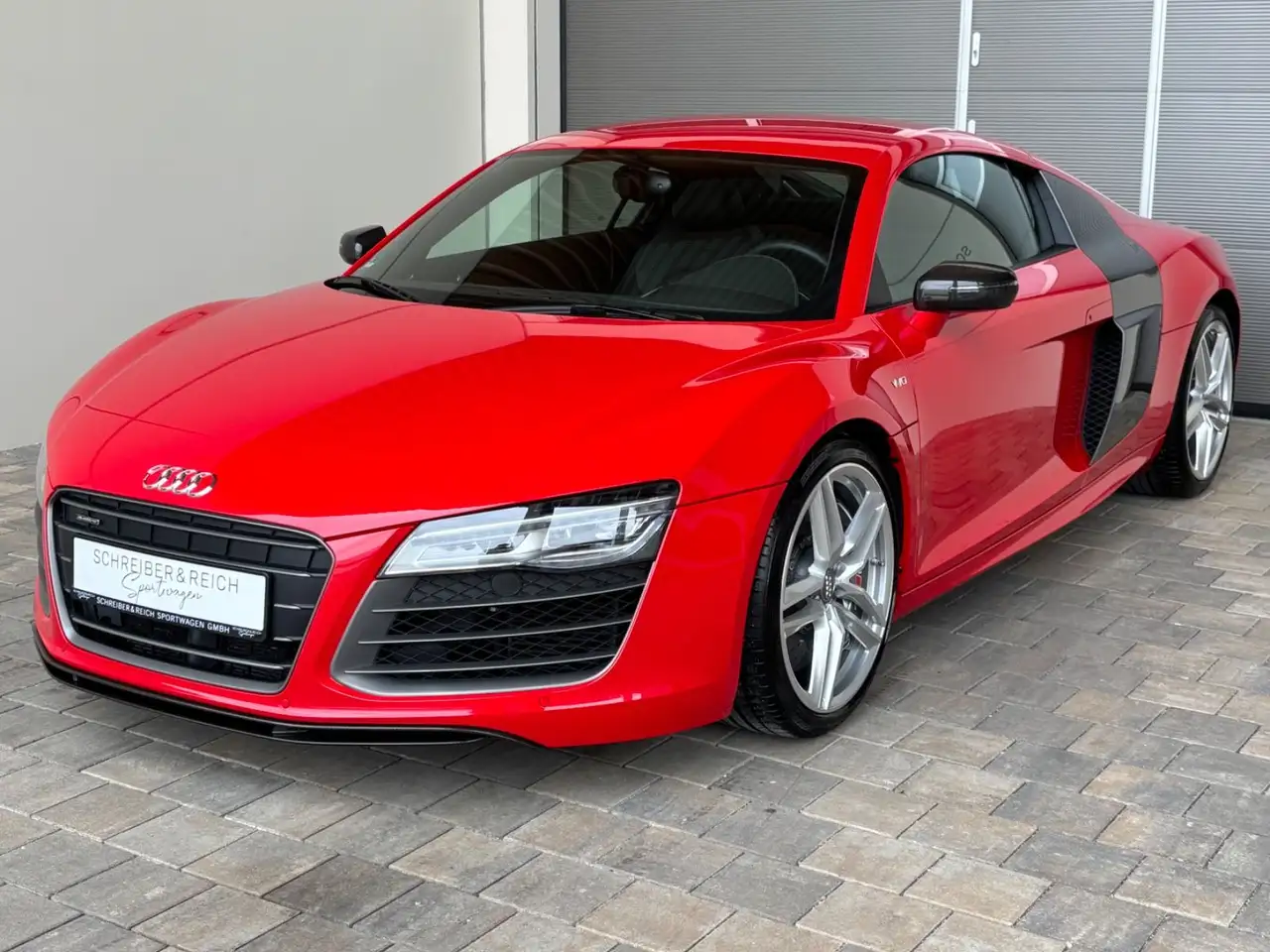 Audi R8