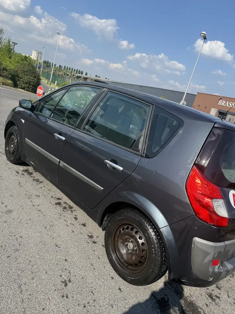 Renault Megane Mégane 1.5 dCi 105 Euro 4 Confort Authentique - 1