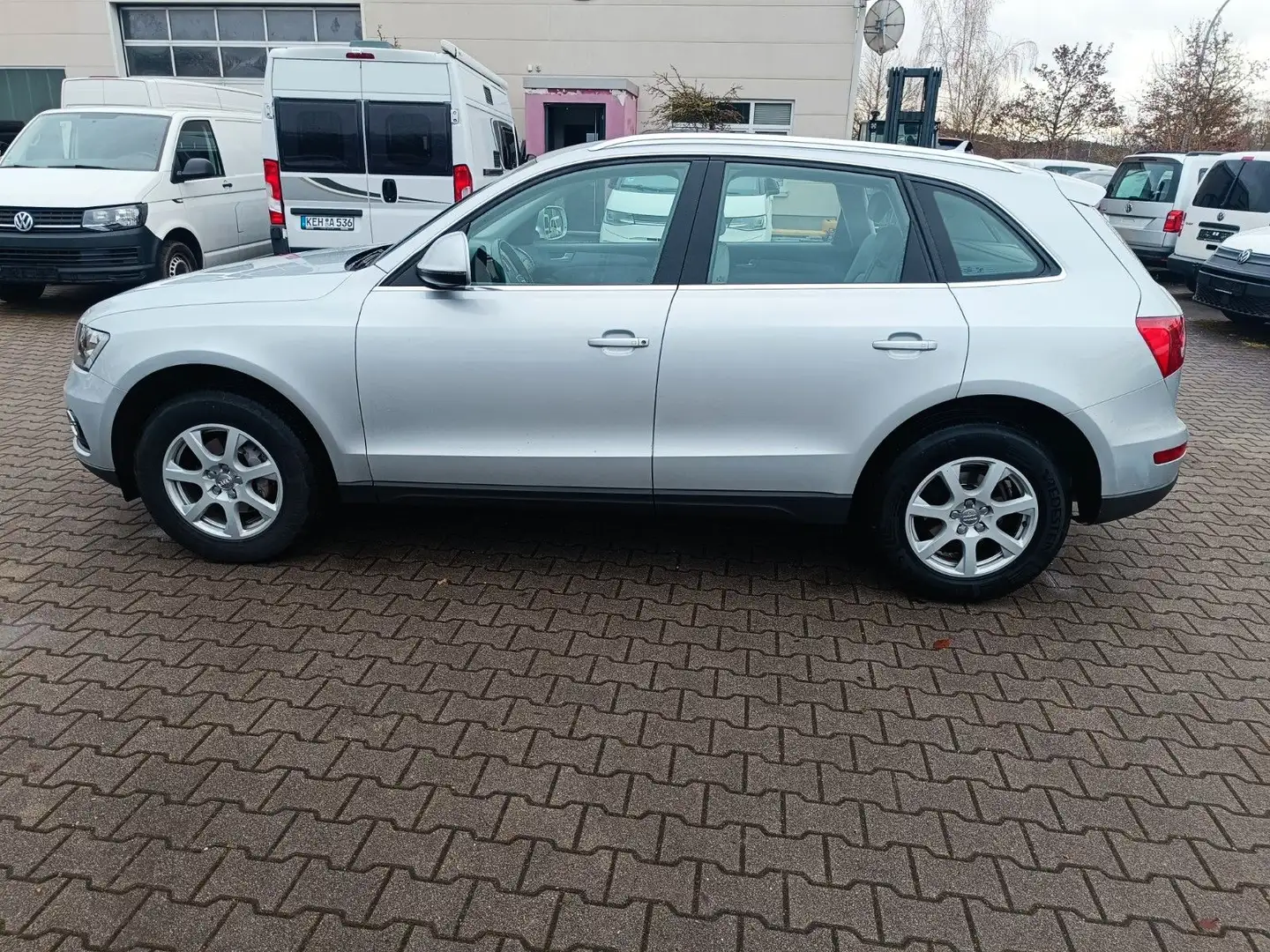 Audi Q5 2.0 TDI quattro S-Tronic Silber - 1