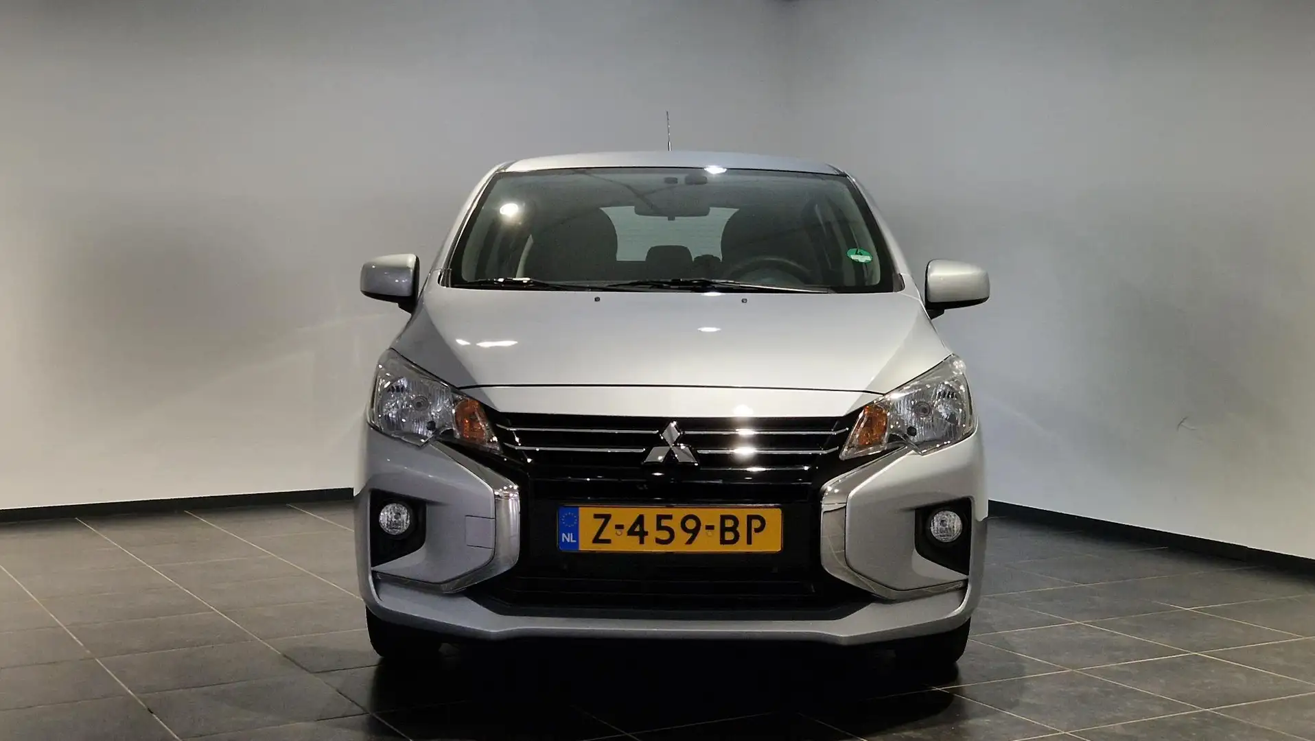 Mitsubishi Space Star 1.2 Connect+ Gris - 2