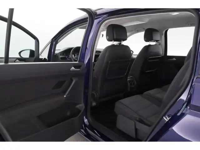 Volkswagen Touran view 19
