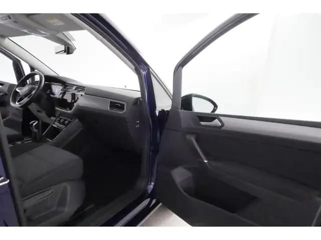 Volkswagen Touran view 21