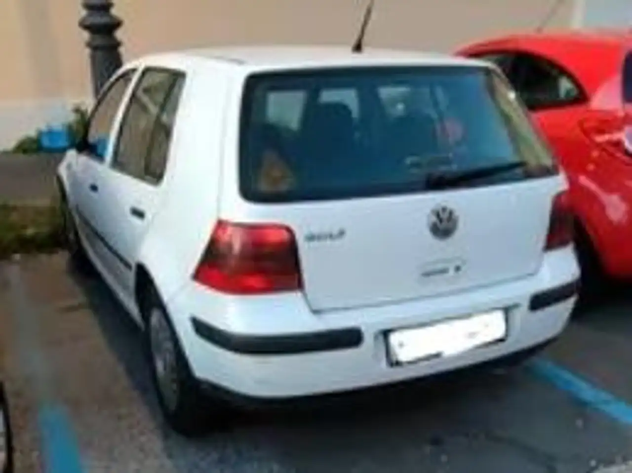 Volkswagen Golf 5p 1.4 16v Air, foto 2