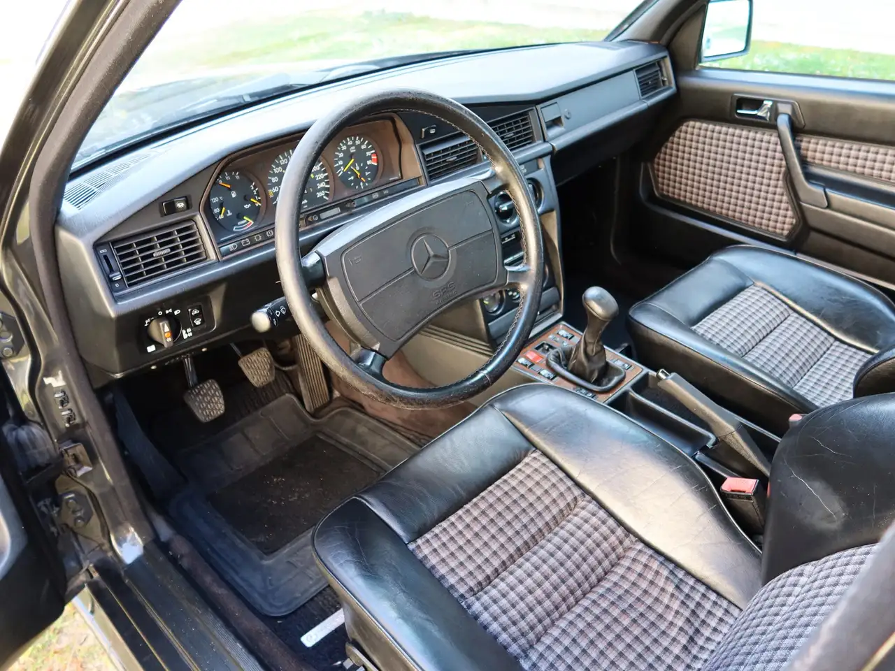 Mercedes-Benz 190E 2.5-16 Evolution, foto 10
