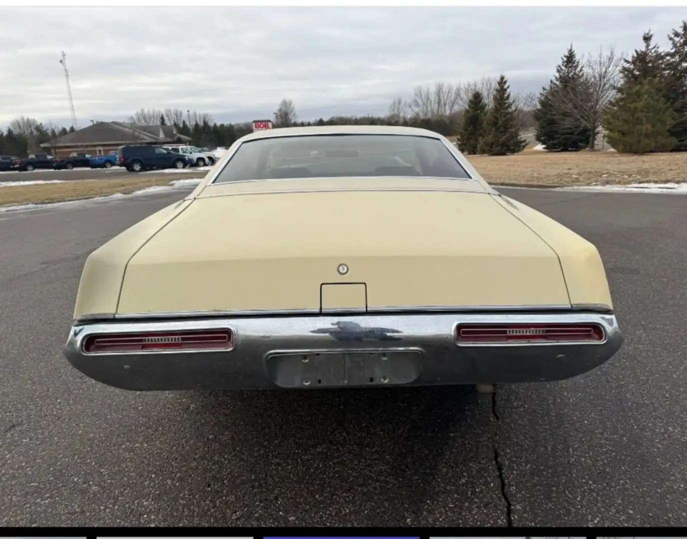 Oldsmobile Toronado Beige - 2