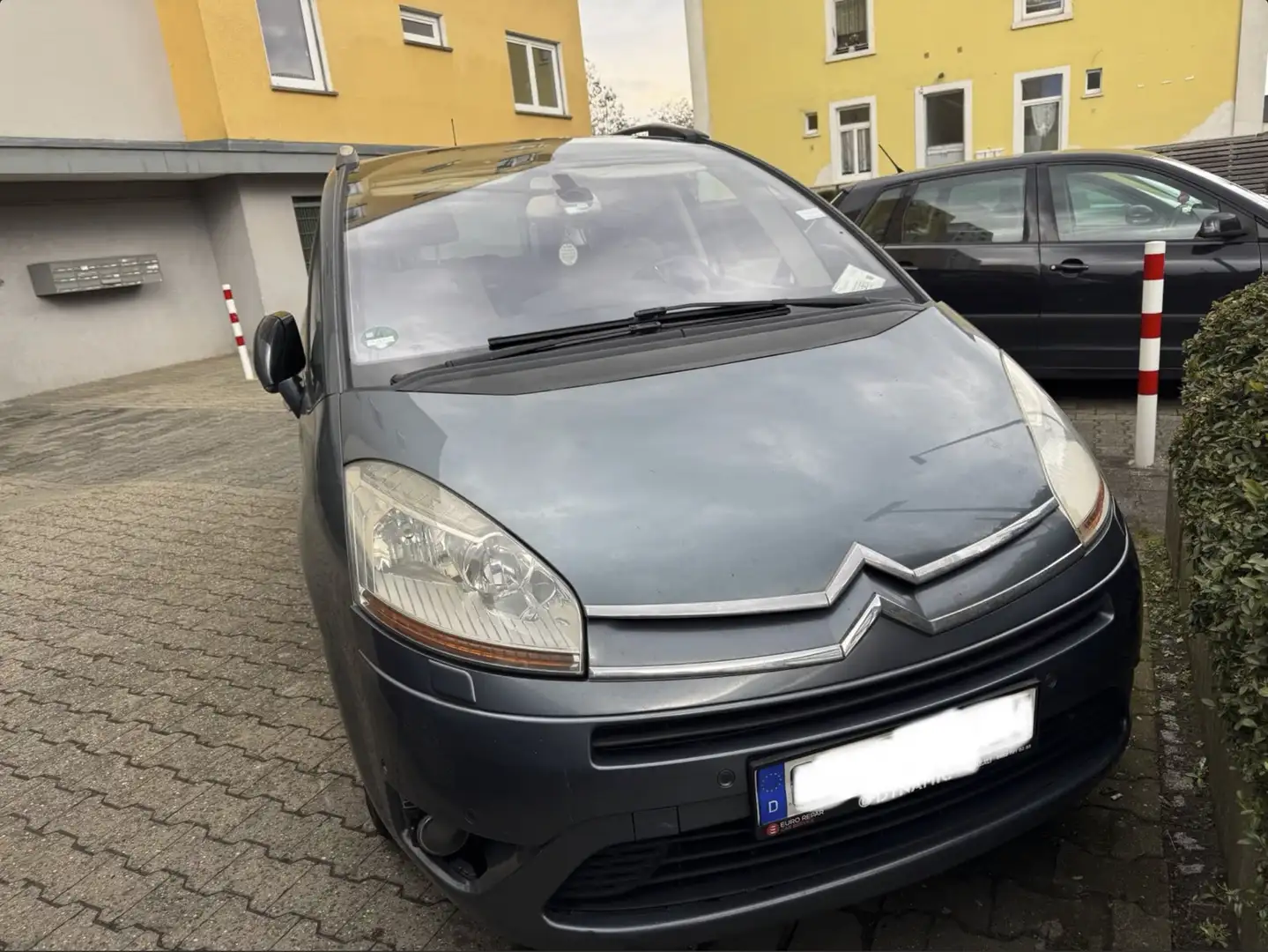 Citroen C4 Picasso C4 Picasso Diesel 2.0 HDi Aut. Exclusive 7 Sitzer Grau - 1