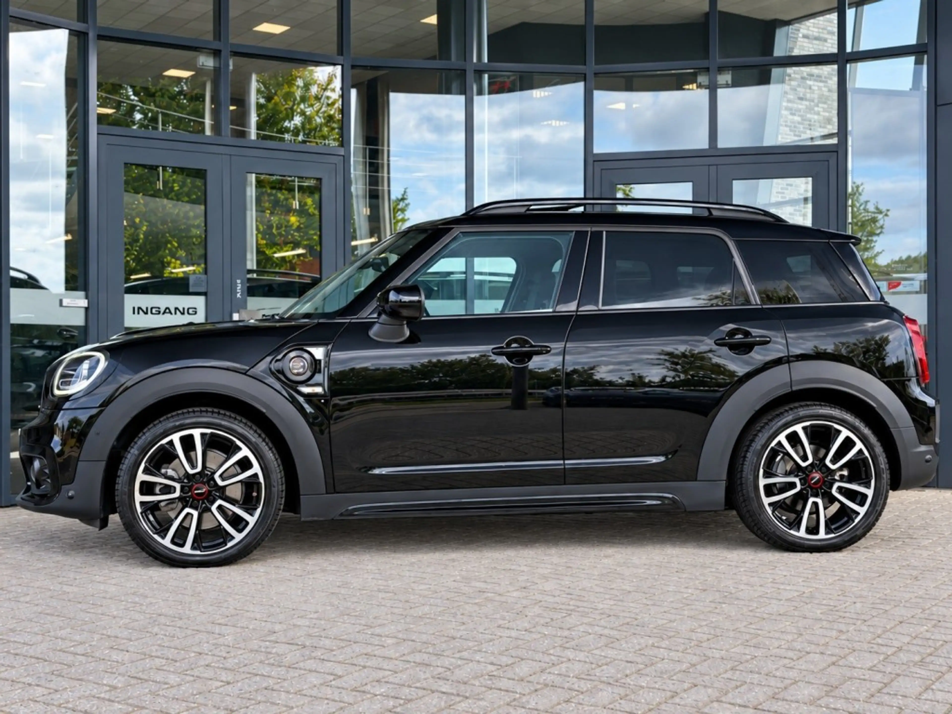 MINI Cooper SE Countryman 1.5 SE ALL4 JCW - PANO - FACELIFT - TREKH. - 18 IN — photo 3