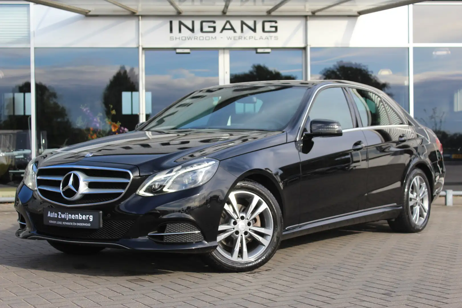Mercedes-Benz E 220 CDI Ambition Avantgarde | Trekhaak | Stoelverw | L Zwart - 1
