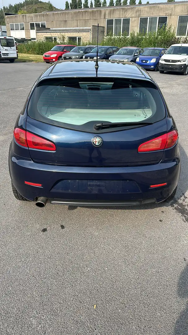 Alfa Romeo 147 147 1.6i TS Esclusiva - 2