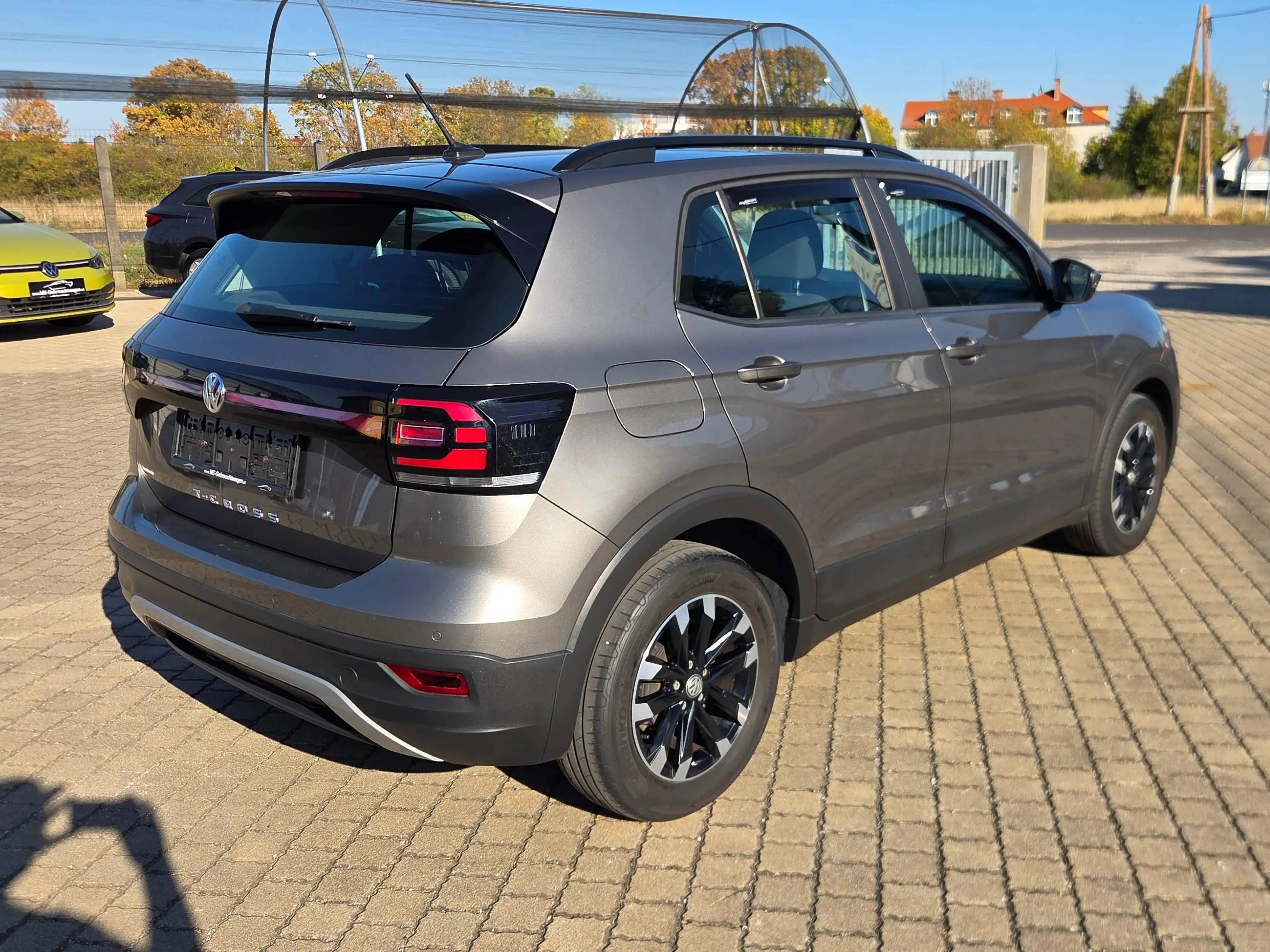 Volkswagen T-Cross *LED-SCHEINWERFER/SHZG/FREISPRECH/DAB/SPURHALTE/NOTBREMS/KLIMAAUTOMATIK/* — photo 9