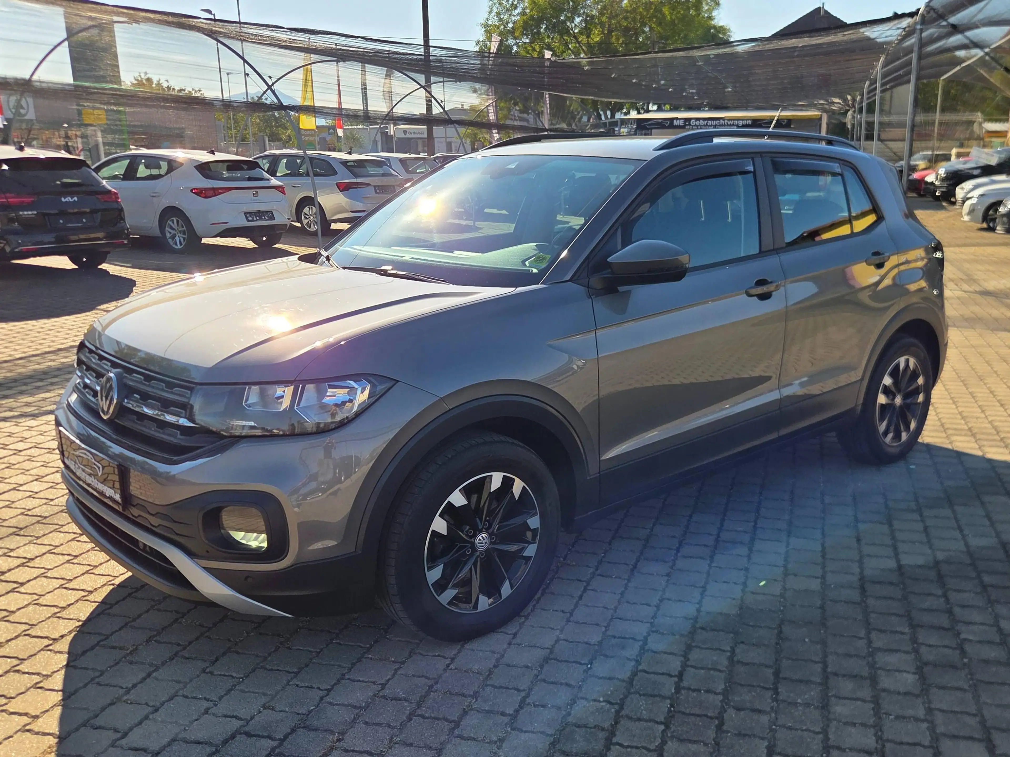 Volkswagen T-Cross *LED-SCHEINWERFER/SHZG/FREISPRECH/DAB/SPURHALTE/NOTBREMS/KLIMAAUTOMATIK/* — photo 2