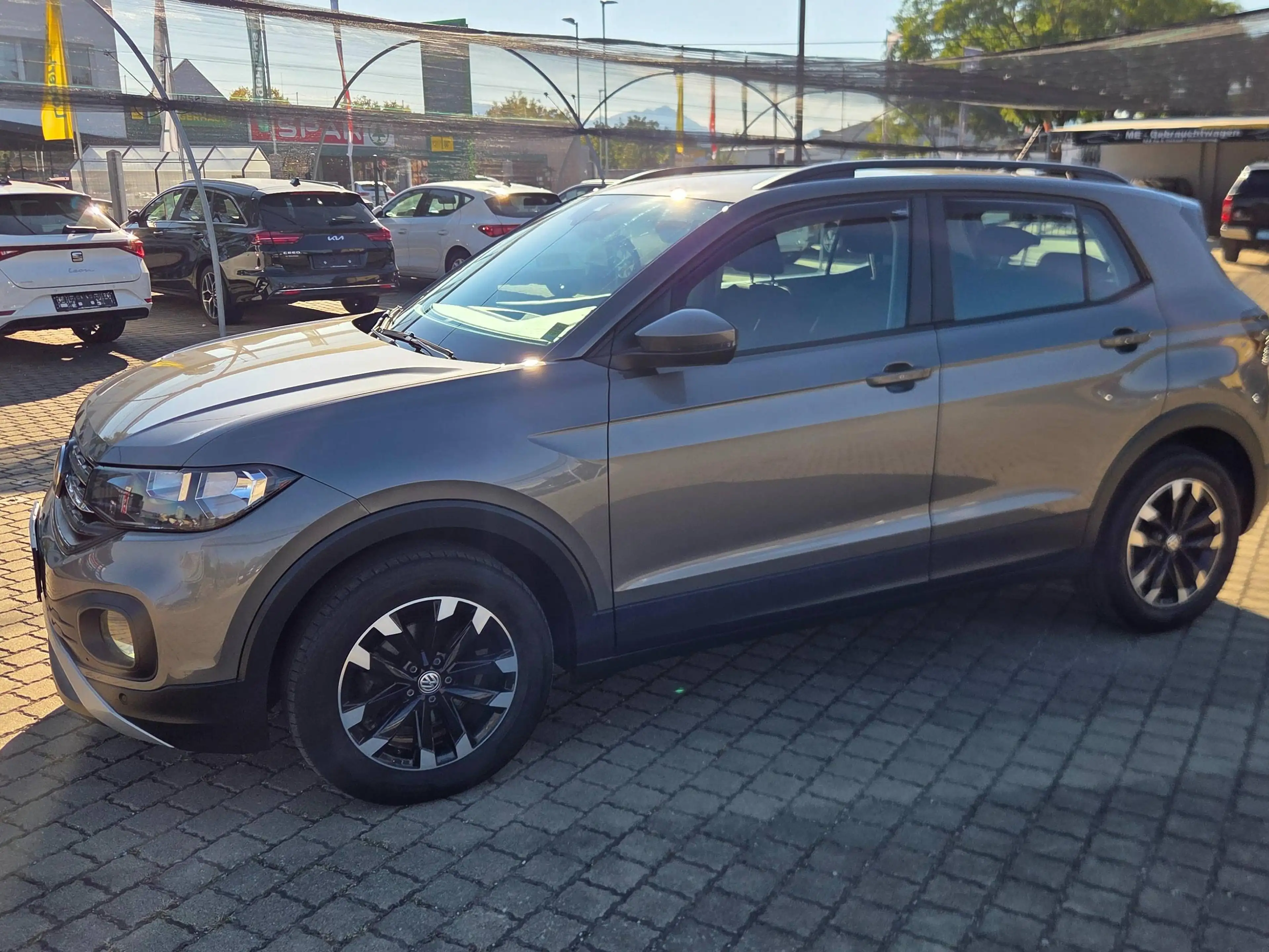 Volkswagen T-Cross *LED-SCHEINWERFER/SHZG/FREISPRECH/DAB/SPURHALTE/NOTBREMS/KLIMAAUTOMATIK/* — photo 4