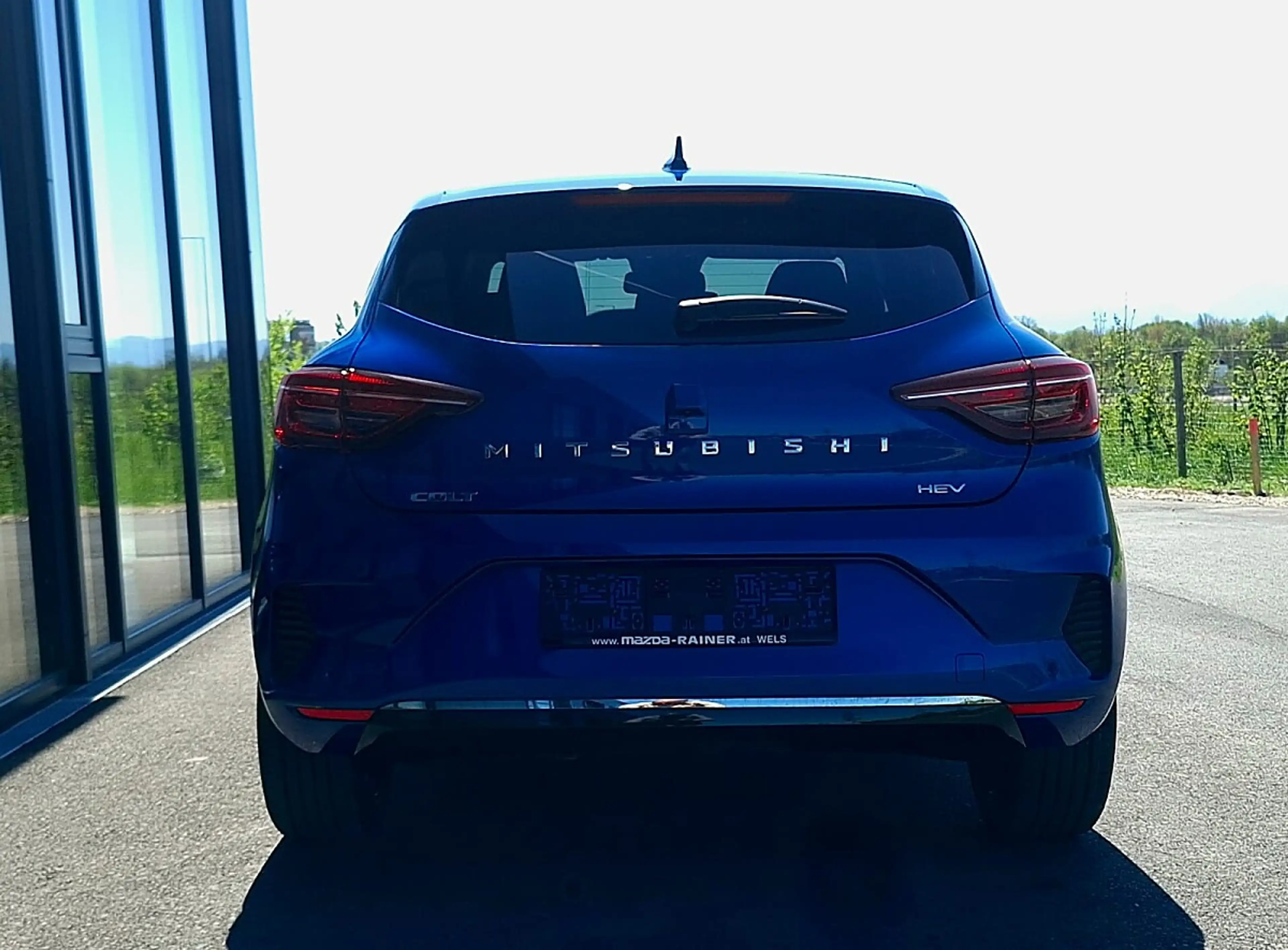 Mitsubishi Colt 1,6 HEV Intense — photo 5