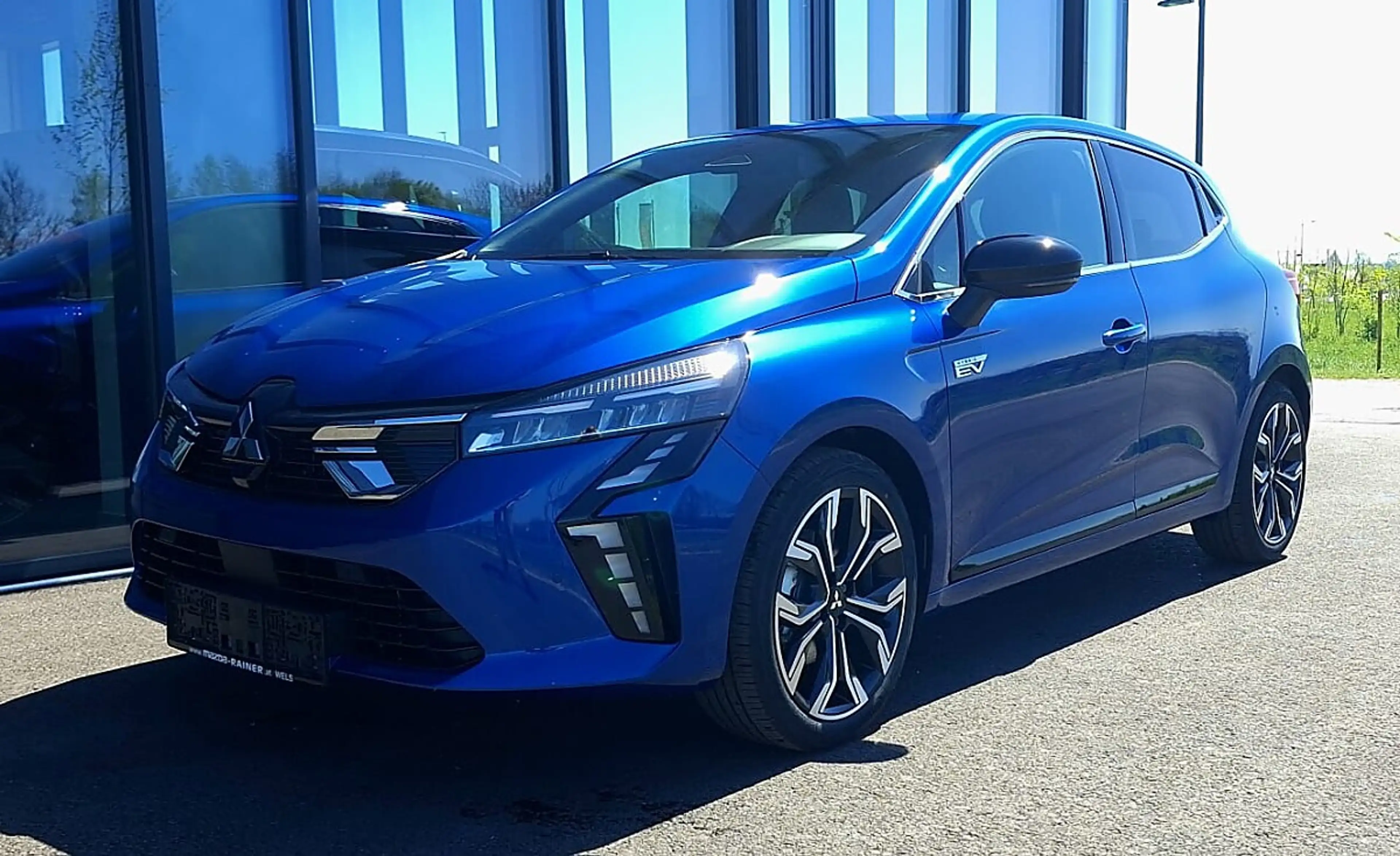 Mitsubishi Colt 1,6 HEV Intense