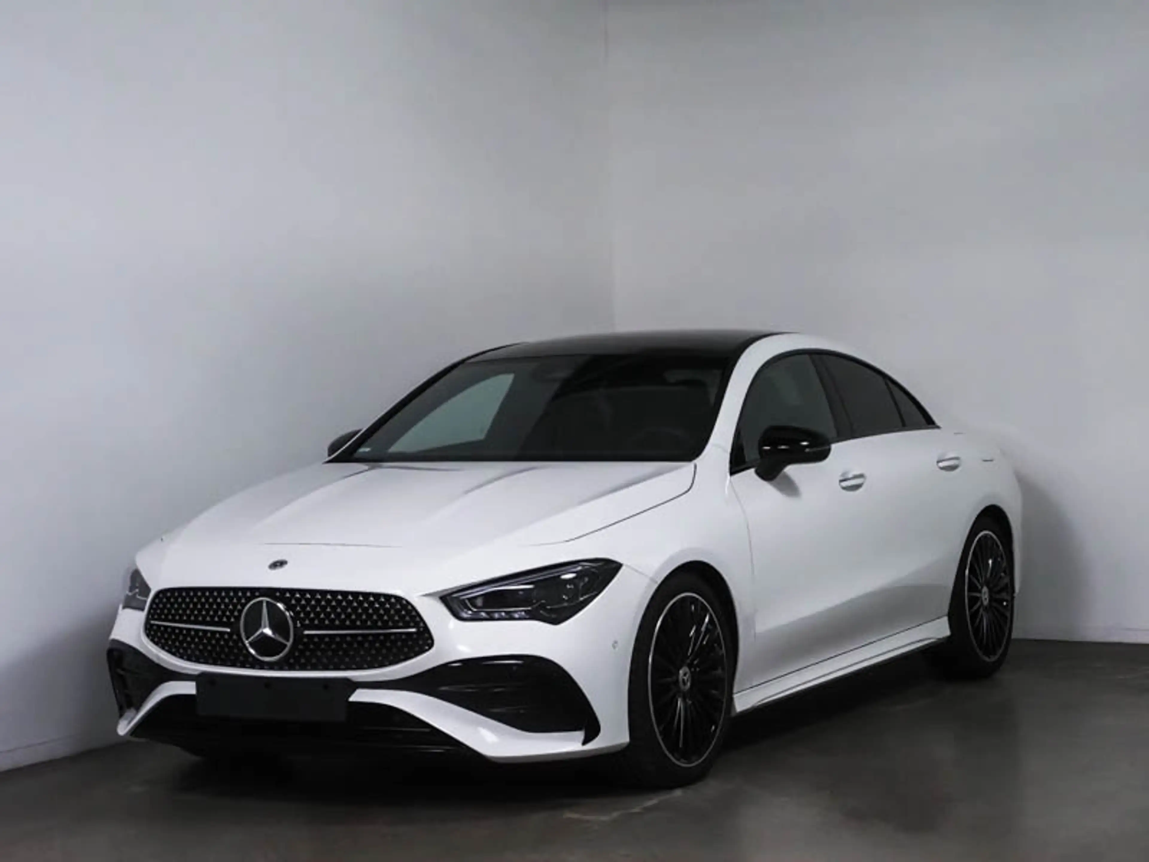 Mercedes-Benz CLA 220 4M Coupé AMG-Sport/MLB/Pano/Night/19' — photo 2