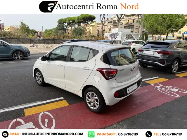 Hyundai I10 view 10