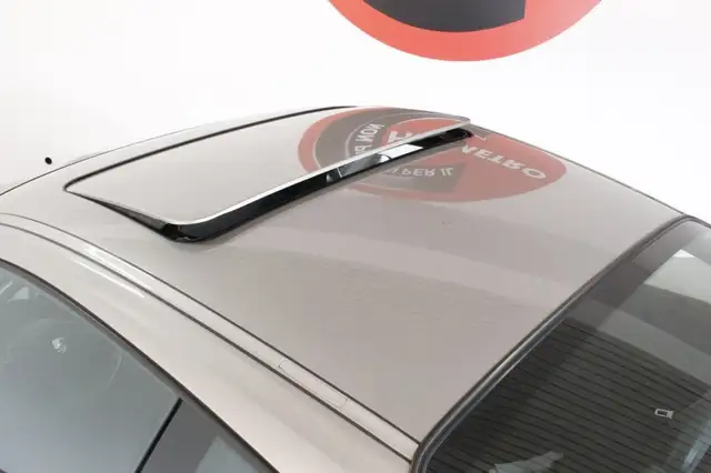 Porsche 911 view 14