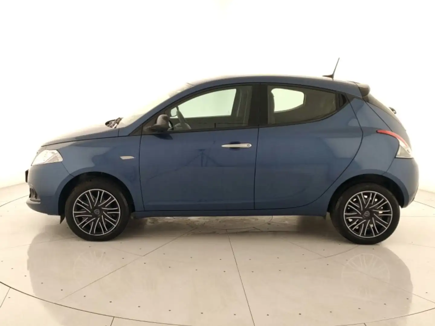 Lancia Ypsilon 1.0 firefly hybrid Platino s&s 70cv Blu/Azzurro - 2