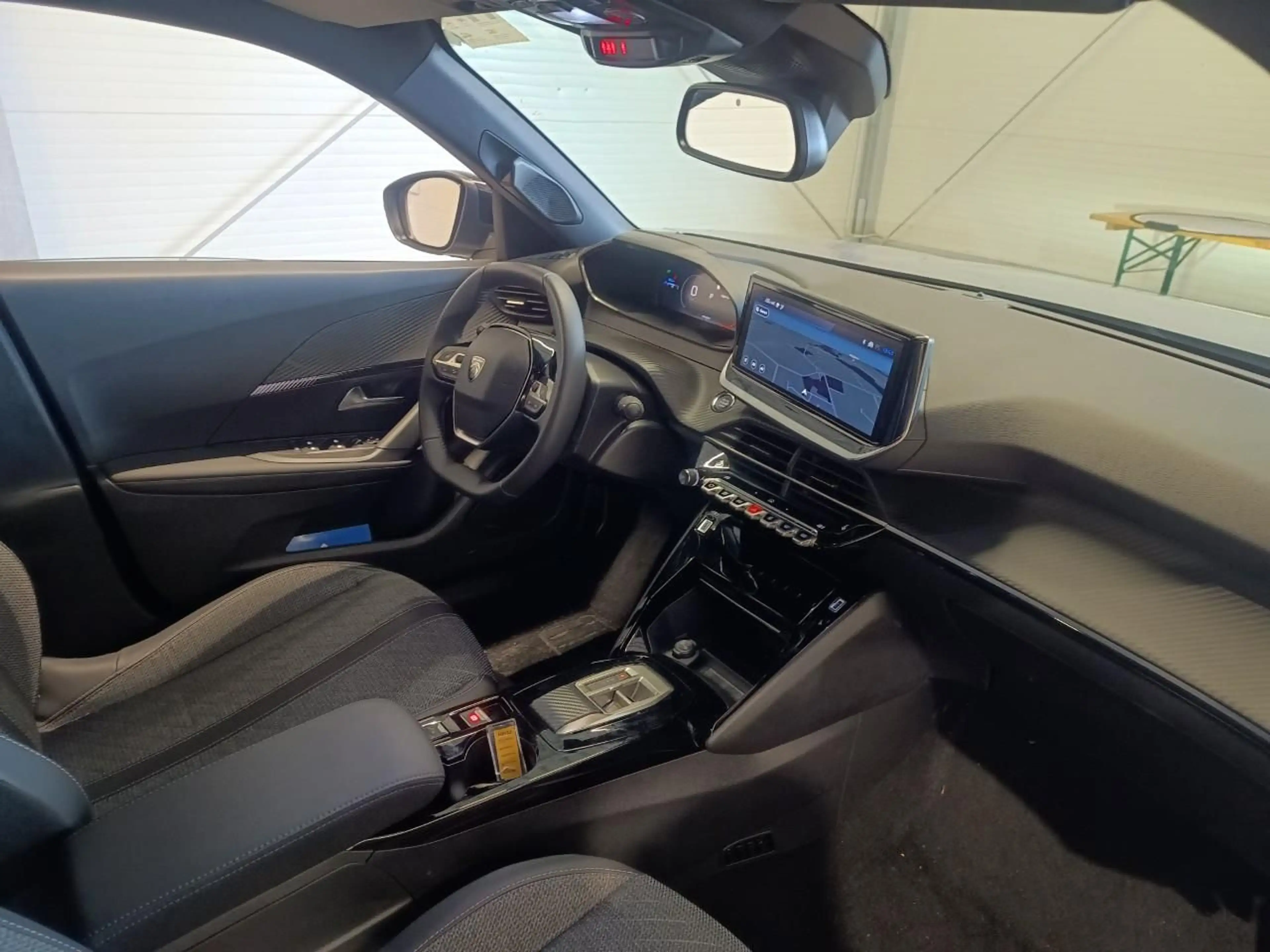Peugeot 2008 Allure Hybrid 145 e-DSC6 ACC+LED+Navi+SHZ — photo 3