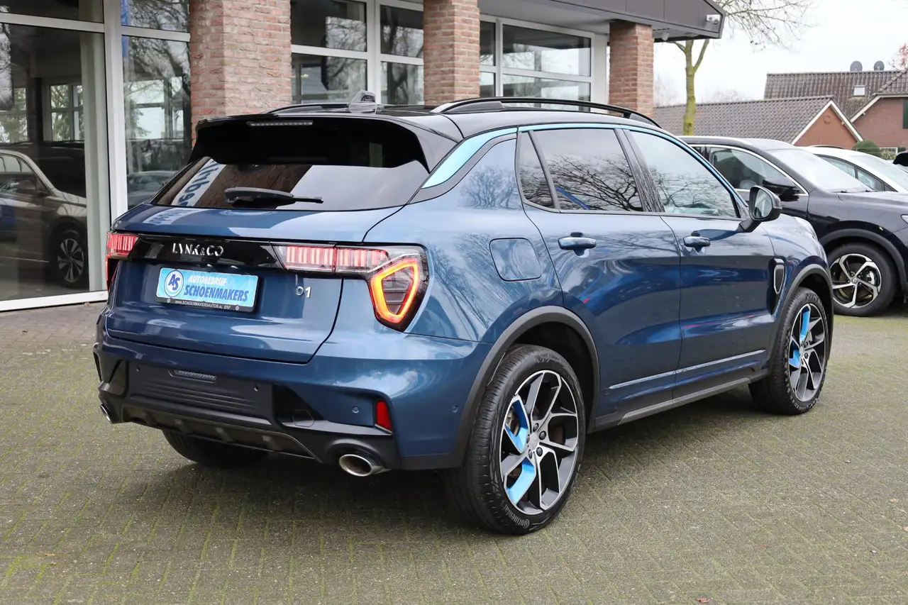 Lynk & Co 01 2022