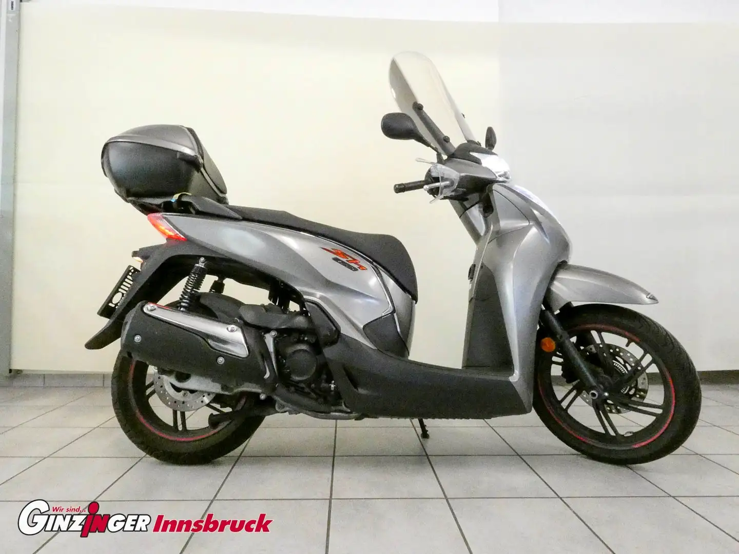 Honda SH 300 Gris - 2