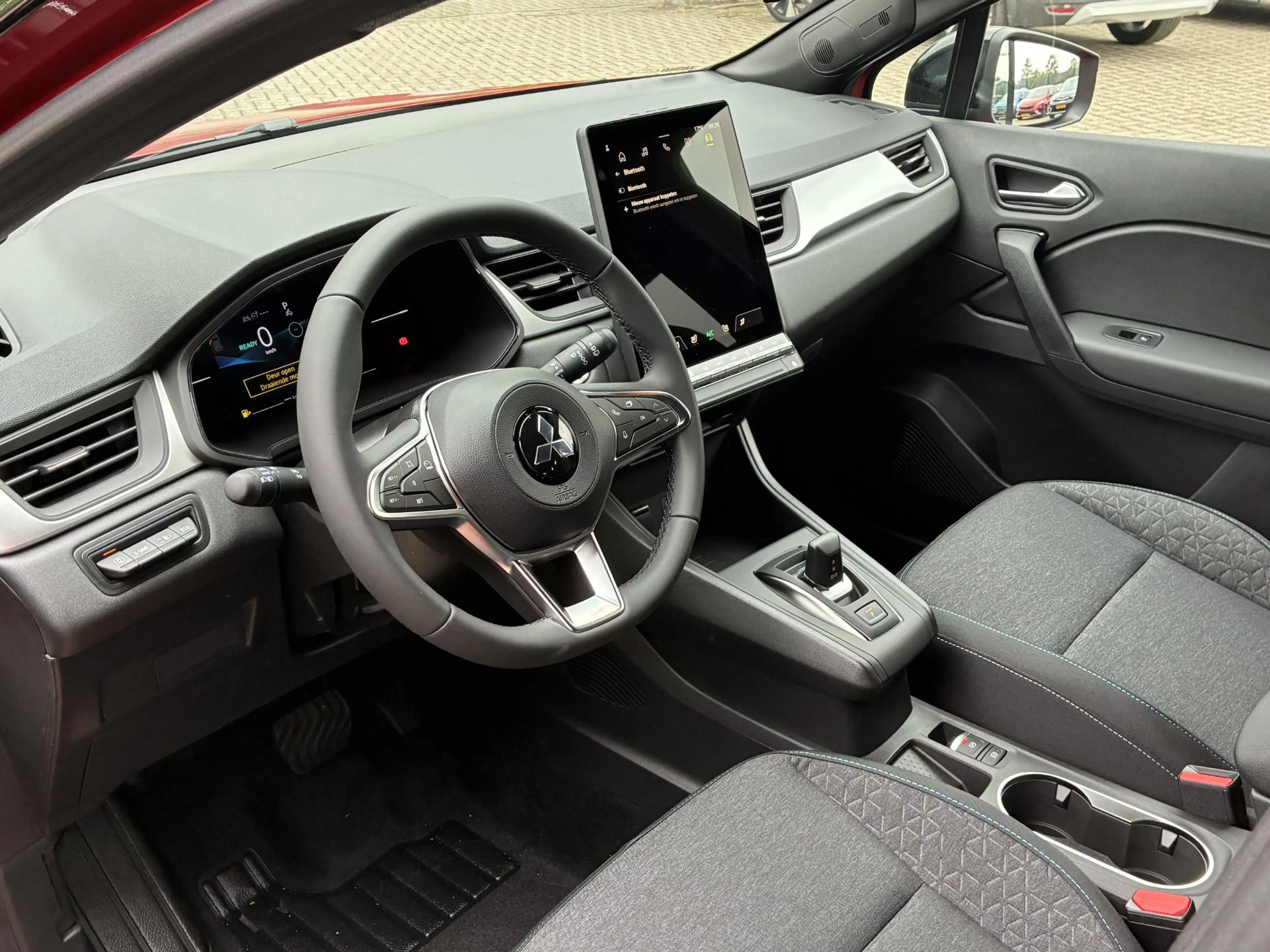 Mitsubishi ASX 1.8 HEV AT Black Edition | DEMO | Climate Control — photo 9