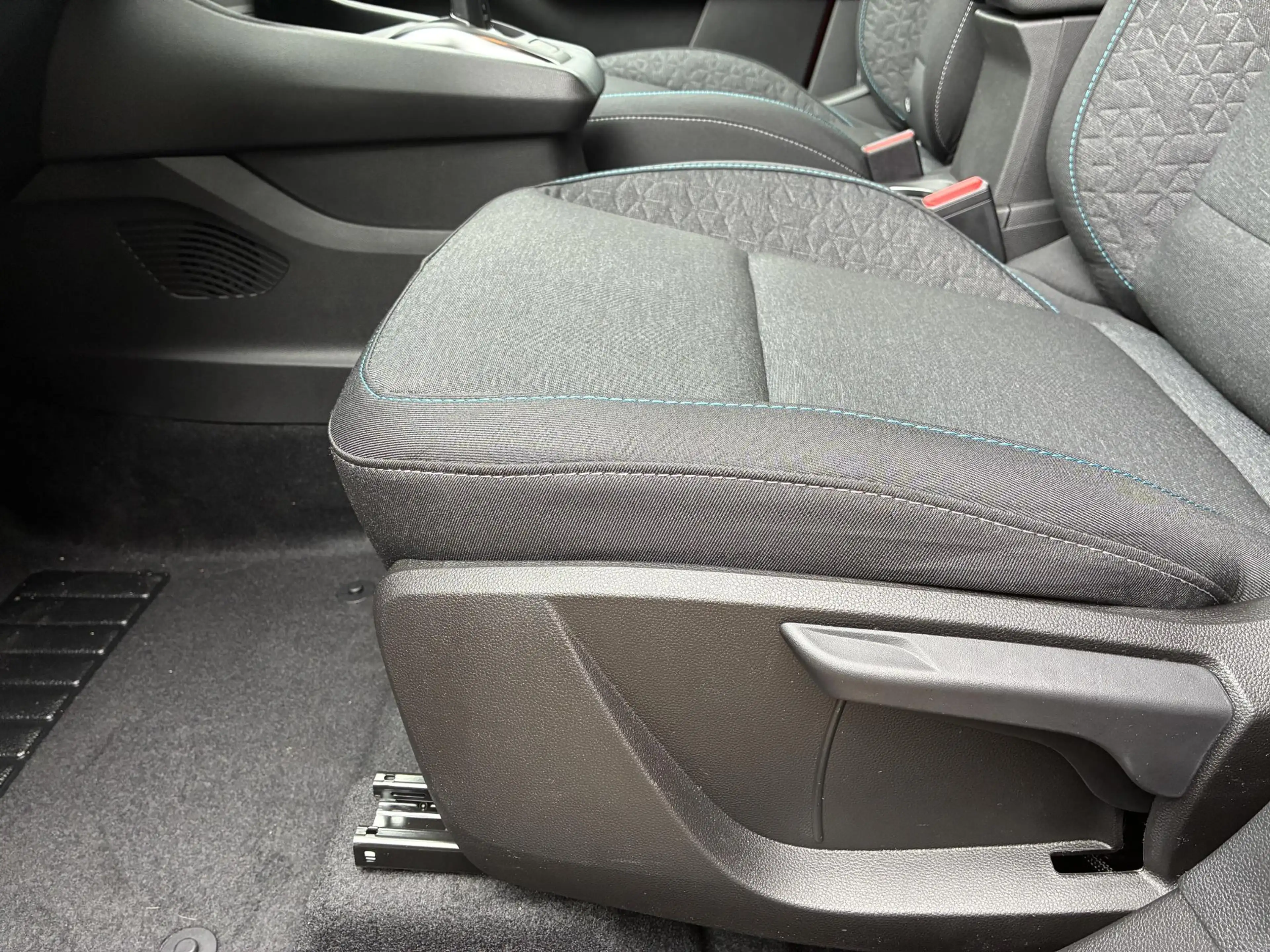 Mitsubishi ASX 1.8 HEV AT Black Edition | DEMO | Climate Control — photo 12