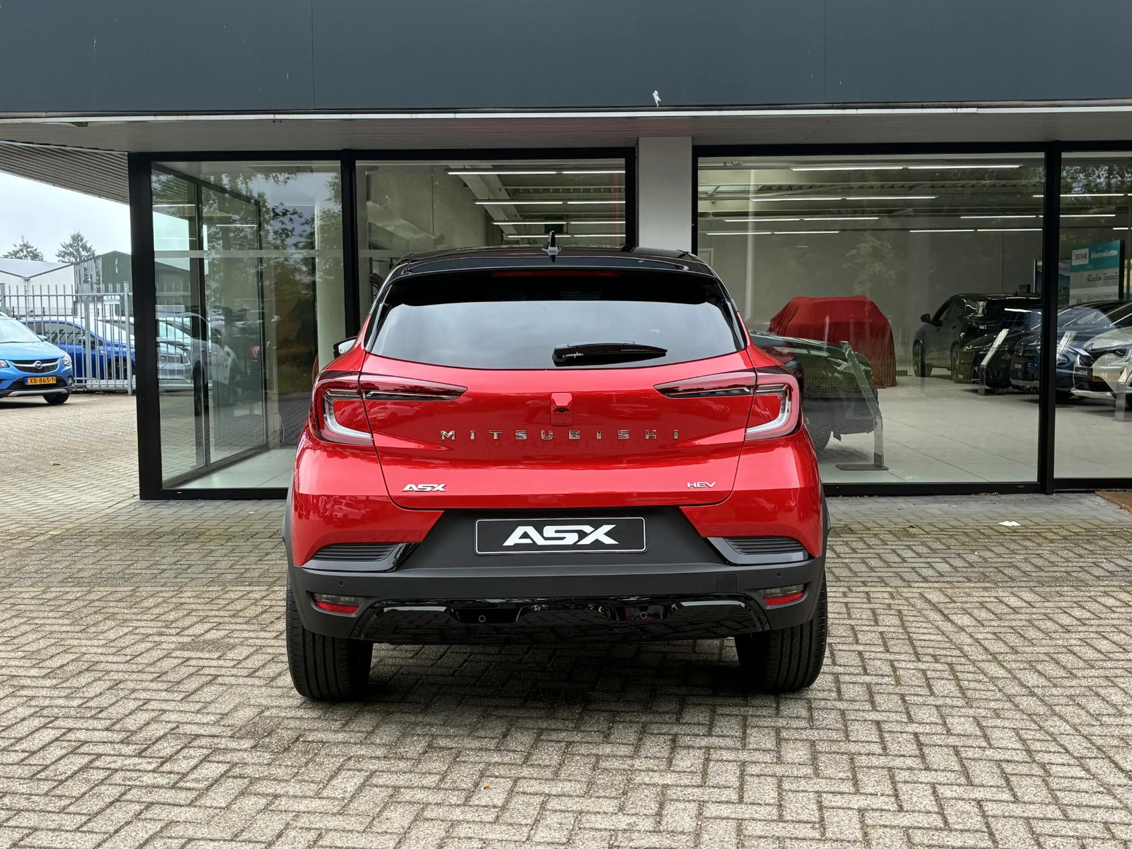 Mitsubishi ASX 1.8 HEV AT Black Edition | DEMO | Climate Control — photo 4