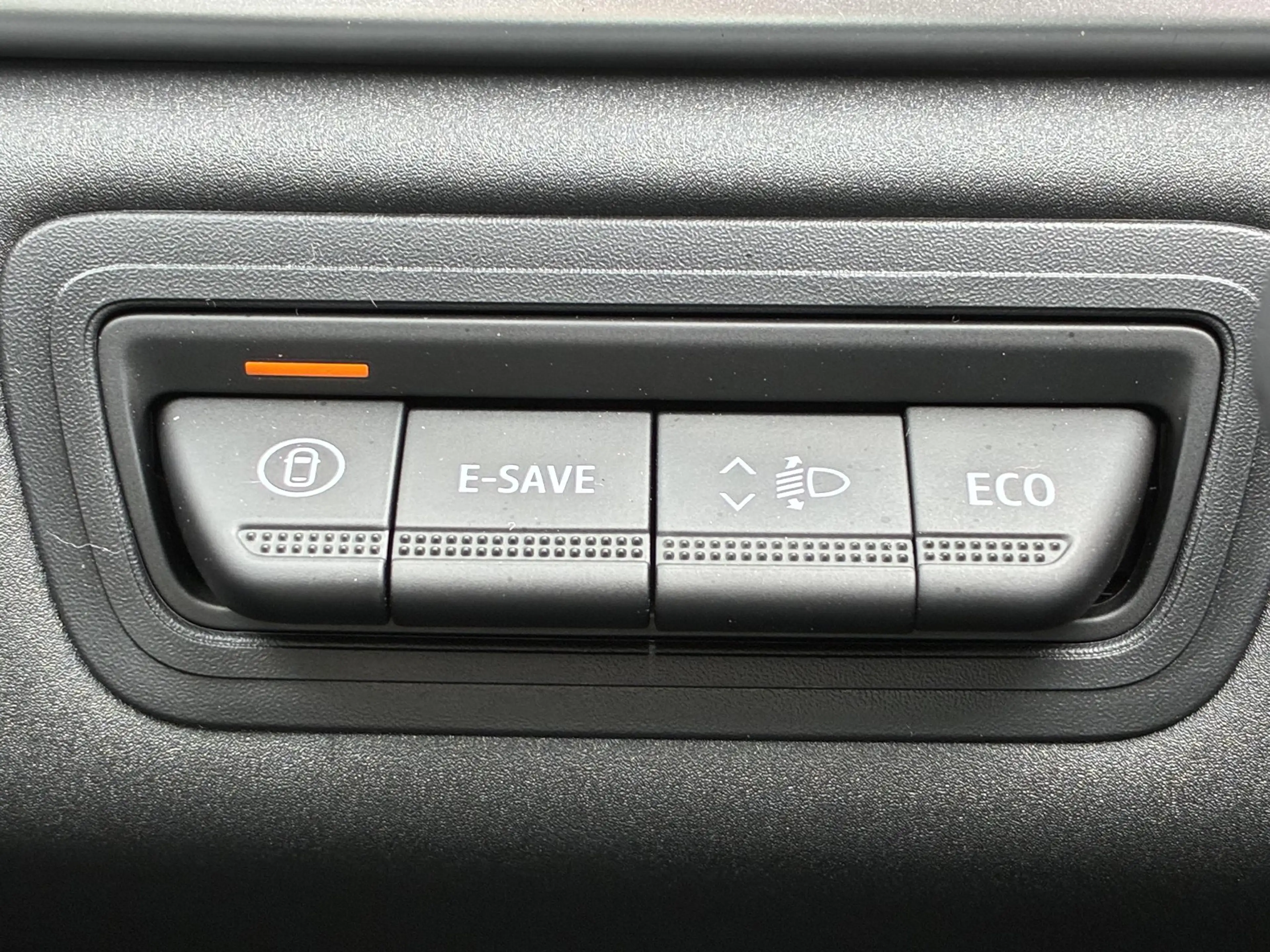 Mitsubishi ASX 1.8 HEV AT Black Edition | DEMO | Climate Control — photo 26