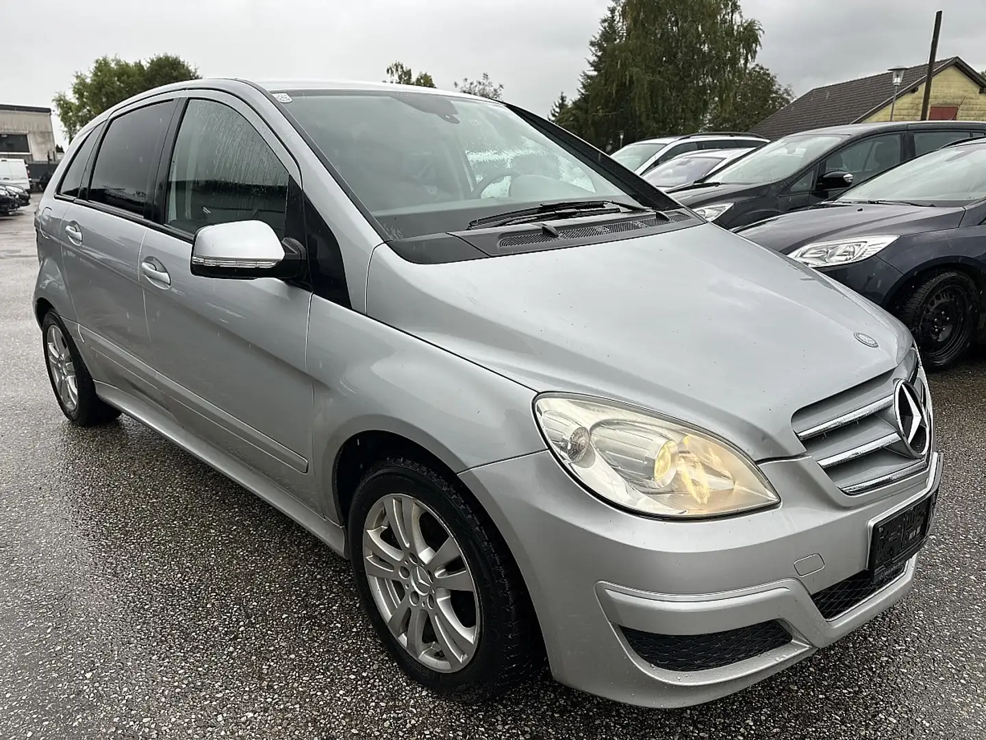 Mercedes-Benz B 180 CDI Silber - 2